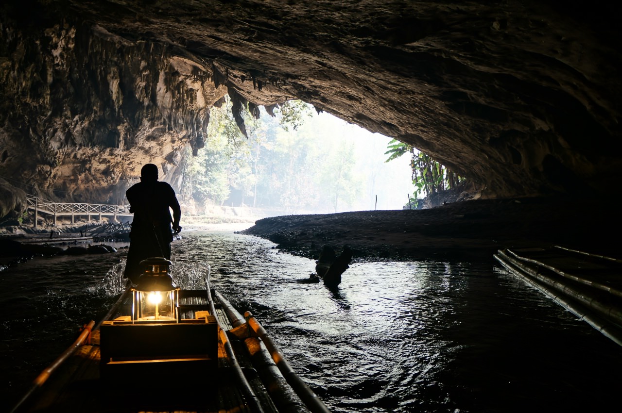 Lod Caveは静寂と興奮が味わえる巨大な洞窟だった